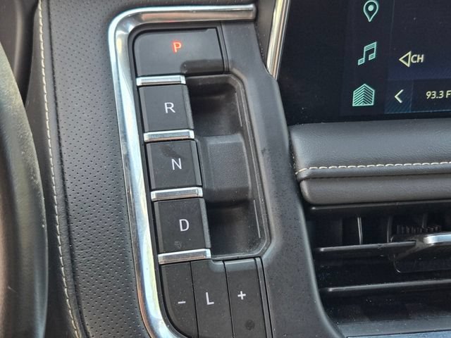 Used 2023 Chevrolet Suburban Premier AWD/4WD image 29