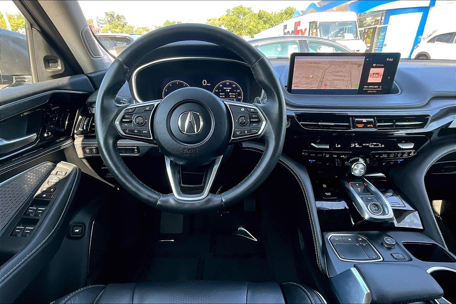 Used 2024 Acura MDX SH-AWD w/ Advance Package image 5