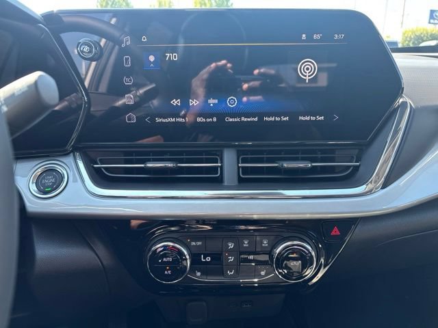 New 2026 Chevrolet Trax LT w/ Driver Confidence Package FWD image 22