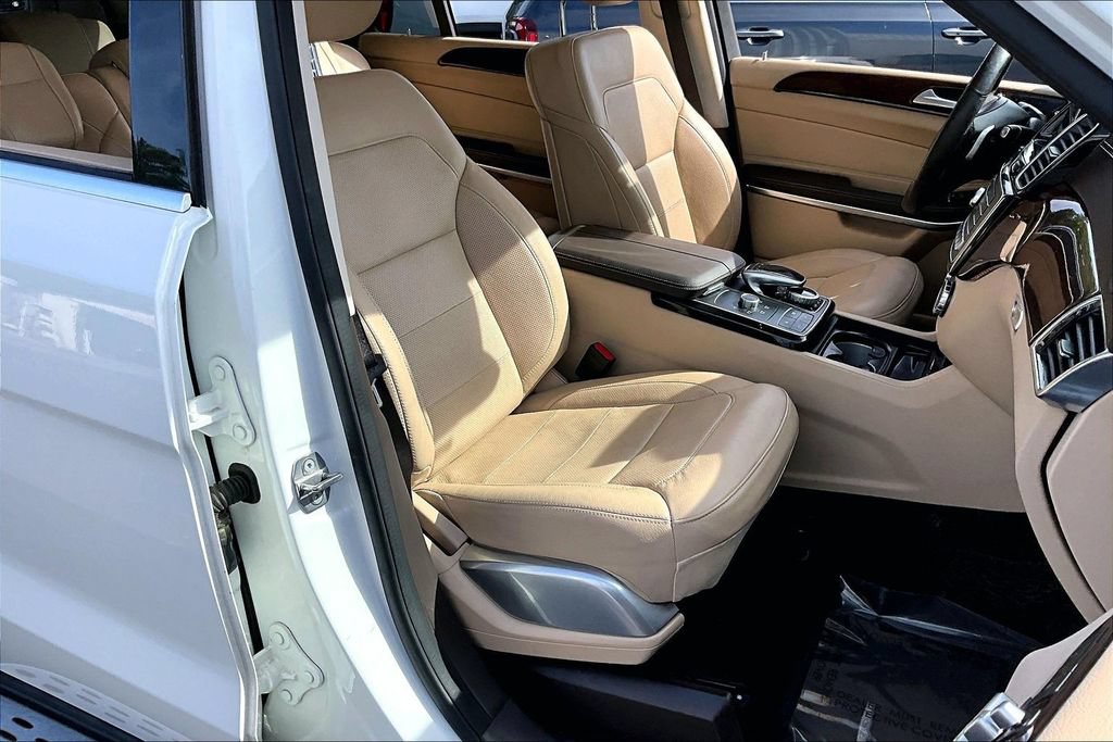 Used 2019 Mercedes-Benz GLS 550 4MATIC image 30