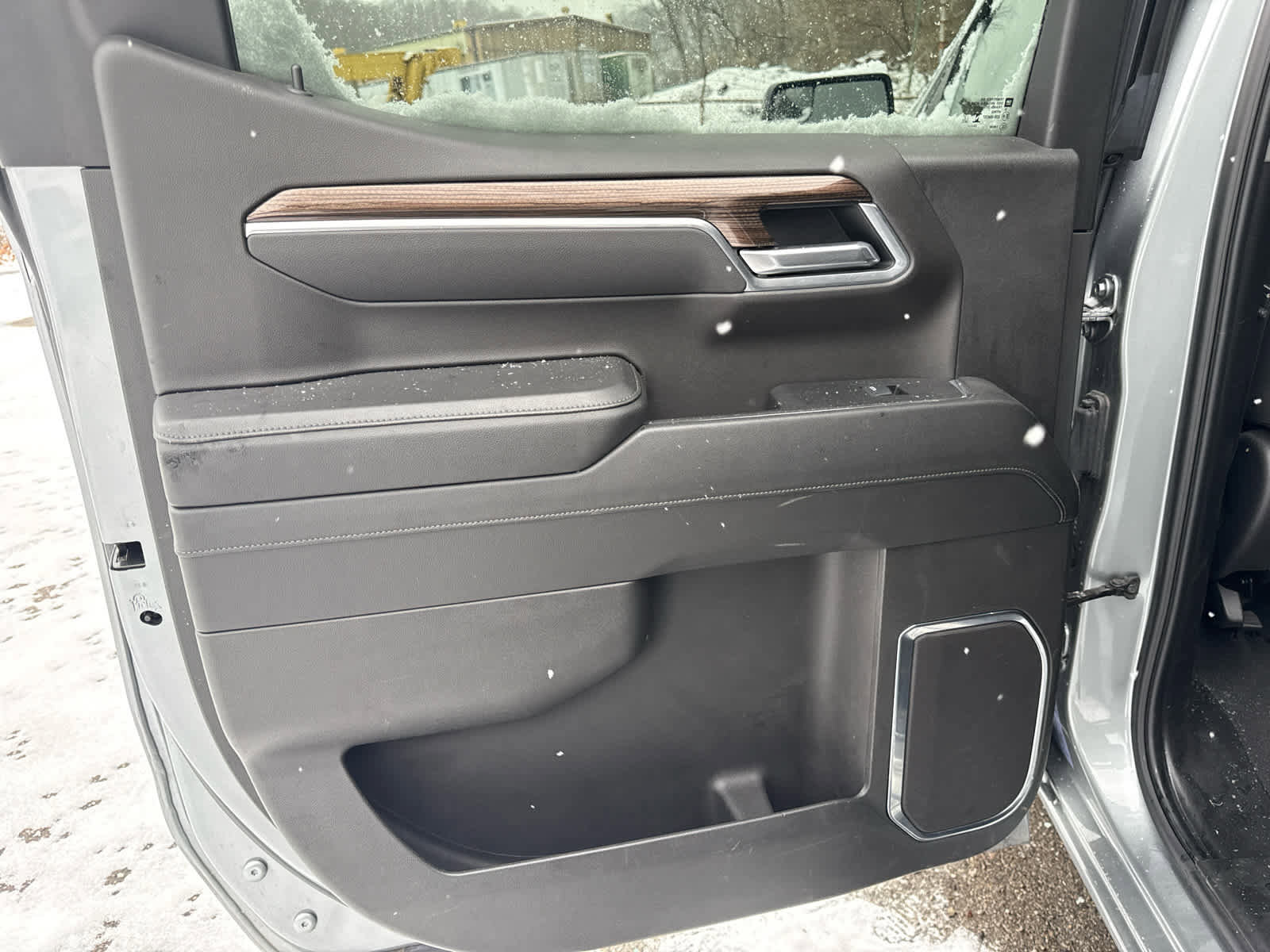 Used 2025 Chevrolet Silverado 1500 LT image 19