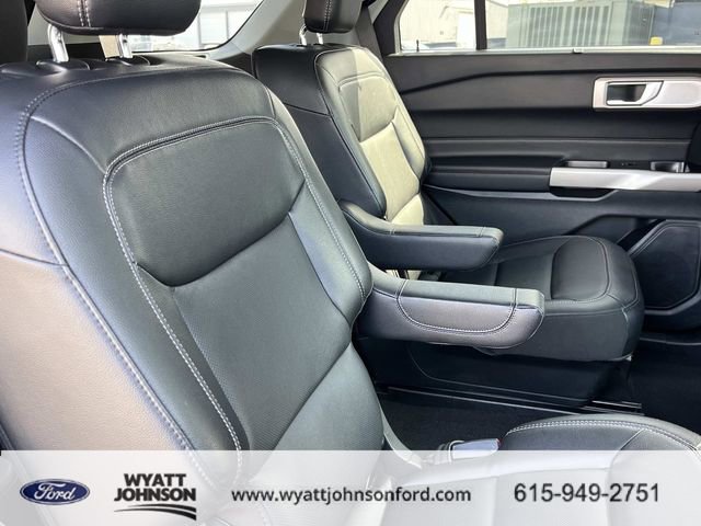 Certified 2023 Ford Explorer Limited w/ Limited Technology Package AWD/4WD image 25