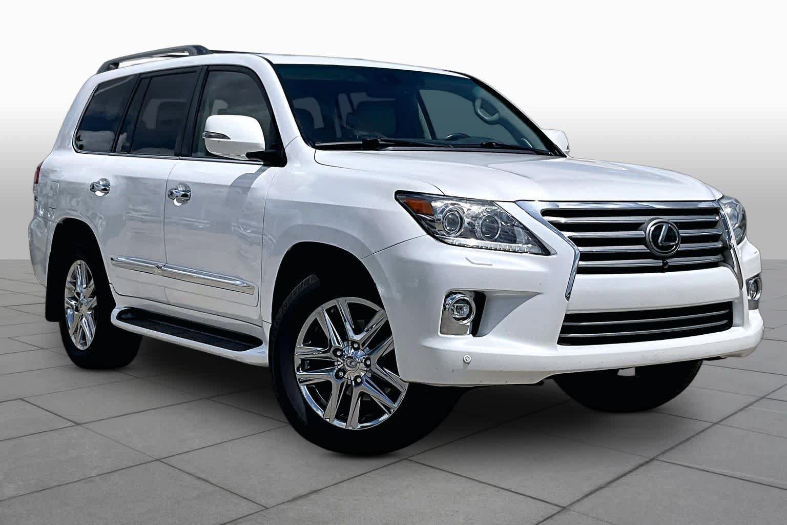 Used 2014 Lexus LX 570 4WD image 3