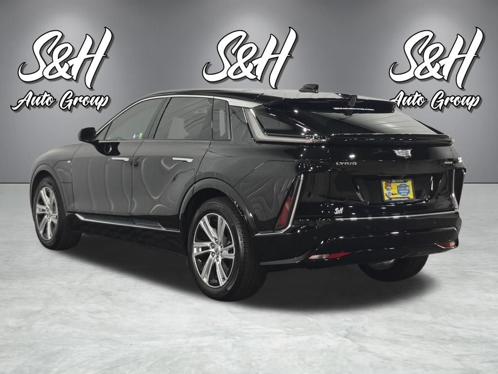Used 2024 Cadillac Lyriq Tech RWD image 17