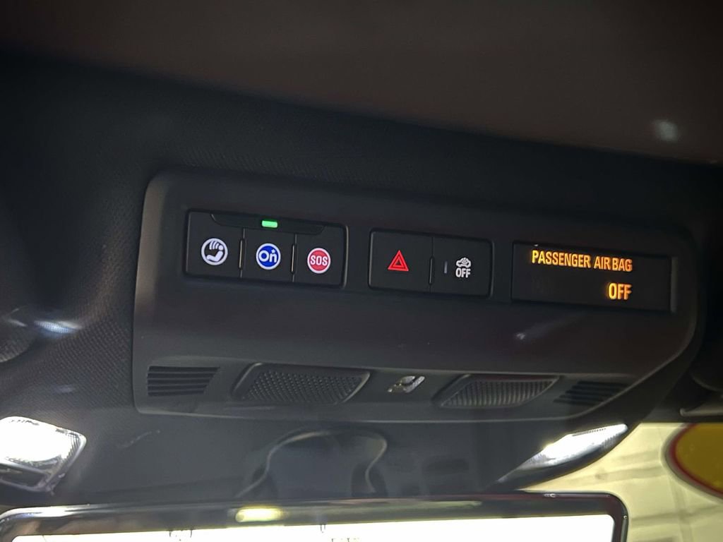 Used 2023 Chevrolet Corvette Stingray Preferred Cpe w/ Z51 Performance Package RWD image 28