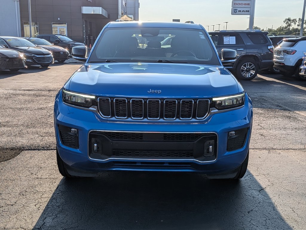 Certified 2023 Jeep Grand Cherokee Overland AWD/4WD image 2