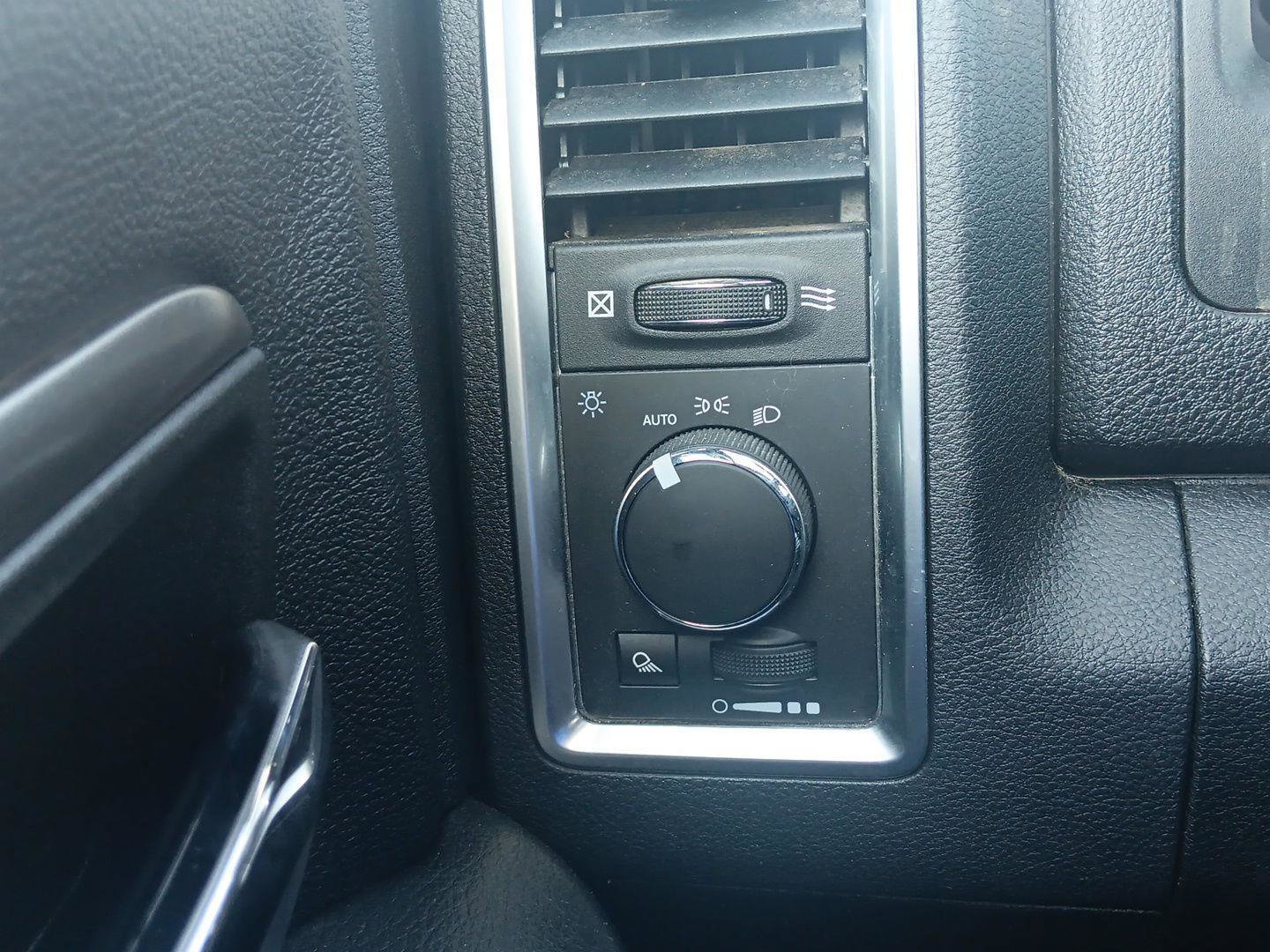 Used 2021 RAM 1500 Classic Warlock image 18