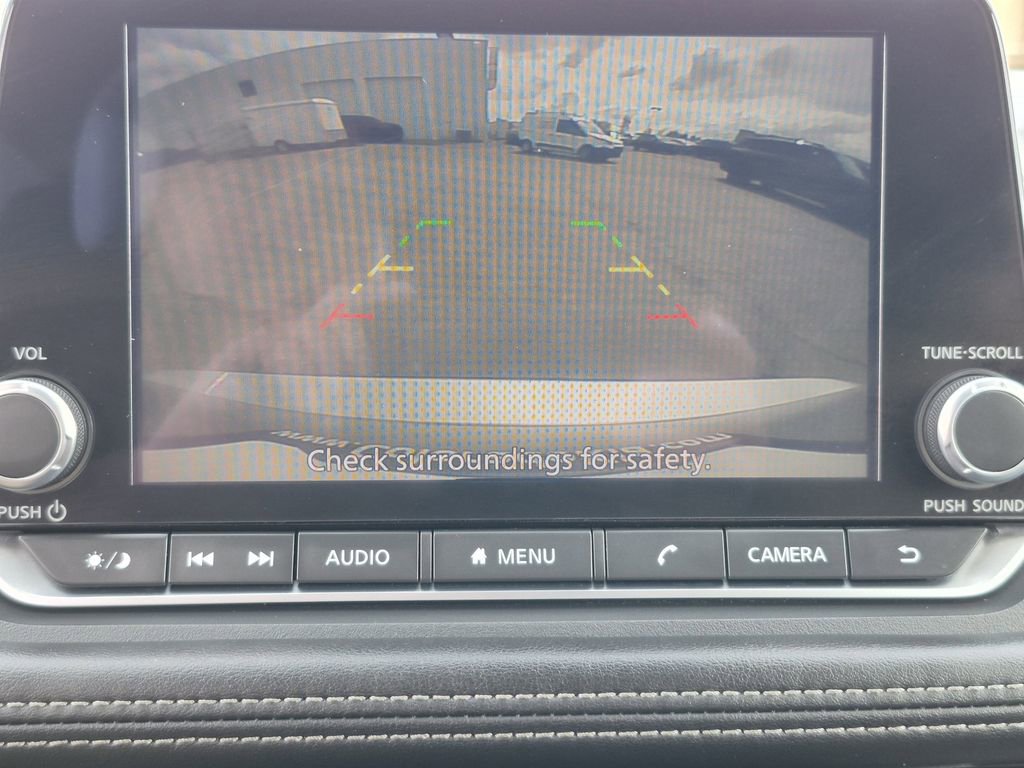 Used 2025 Nissan Rogue SV AWD/4WD image 23