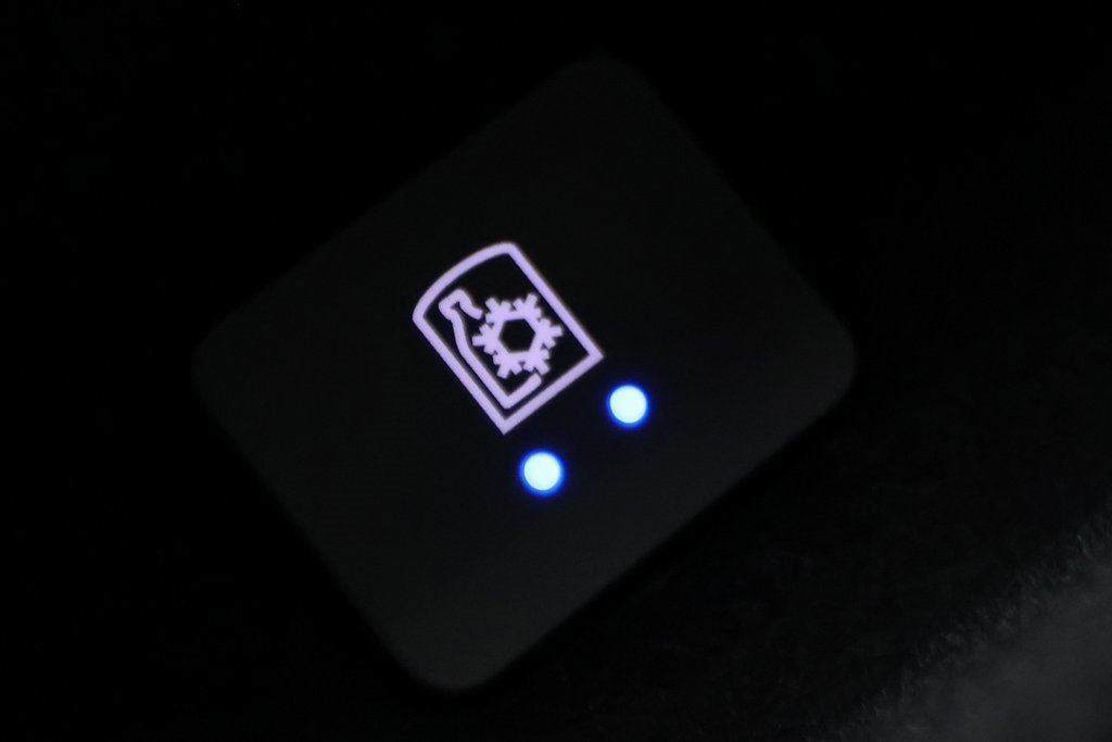 Used 2026 Cadillac Escalade ESV Platinum Luxury w/ LPO, Floor Liner Package image 44