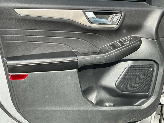 Used 2021 Ford Escape SE FWD image 13