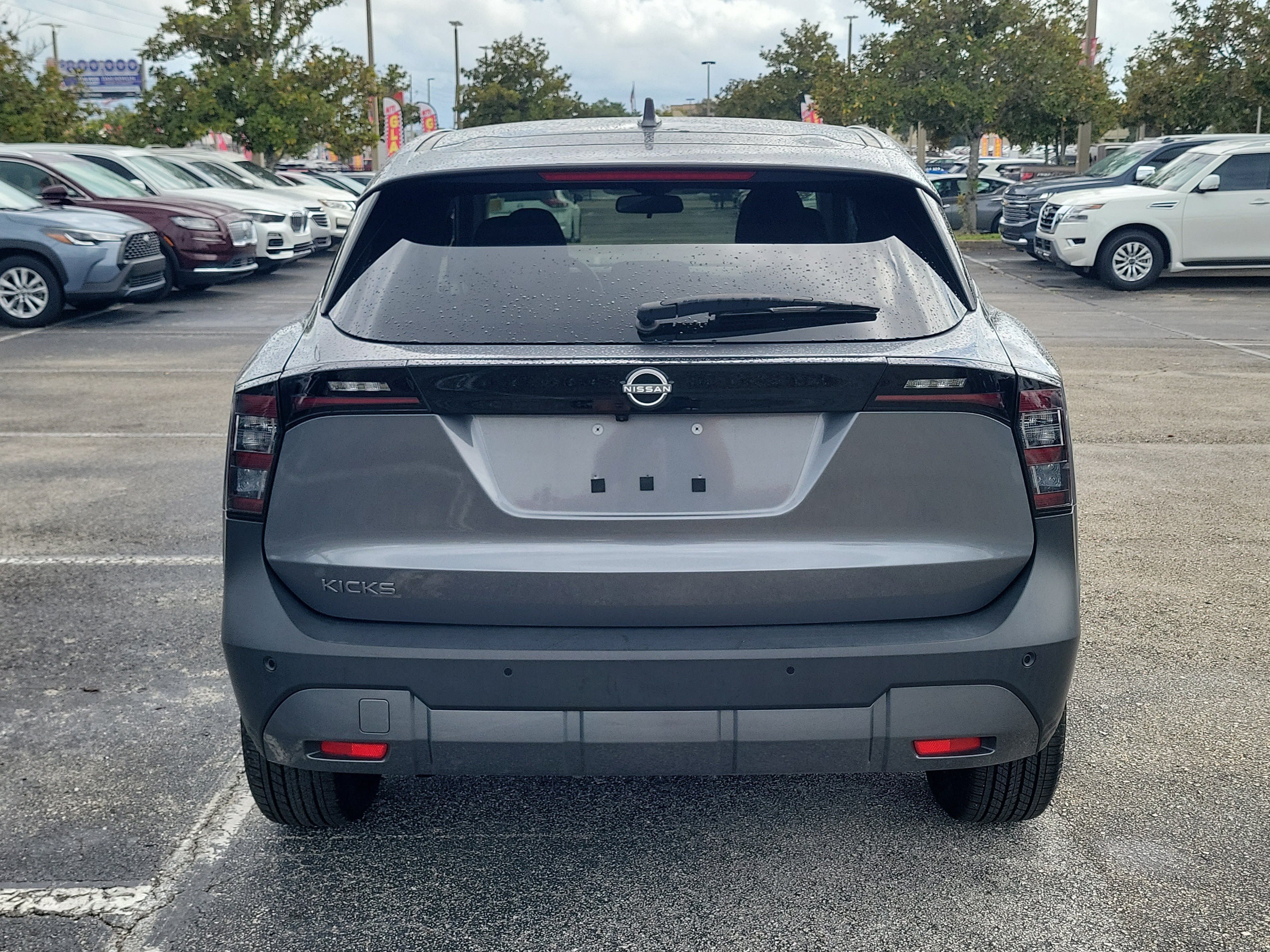 Certified 2025 Nissan Kicks SV FWD image 5