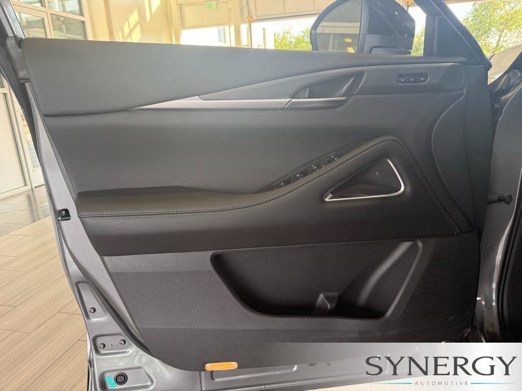 New 2027 INFINITI QX60 Luxe w/ Cargo Package FWD image 25