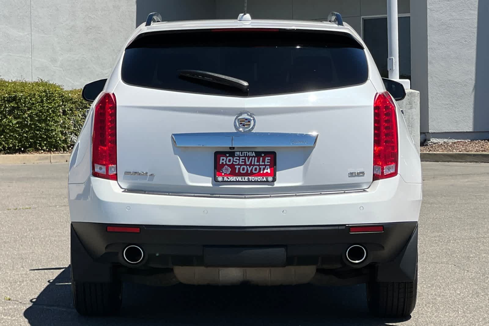 Used 2016 Cadillac SRX Luxury w/ Driver Awareness Package AWD/4WD image 8