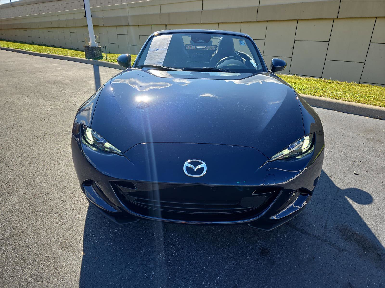 Used 2025 MAZDA MX-5 Miata Grand Touring image 2