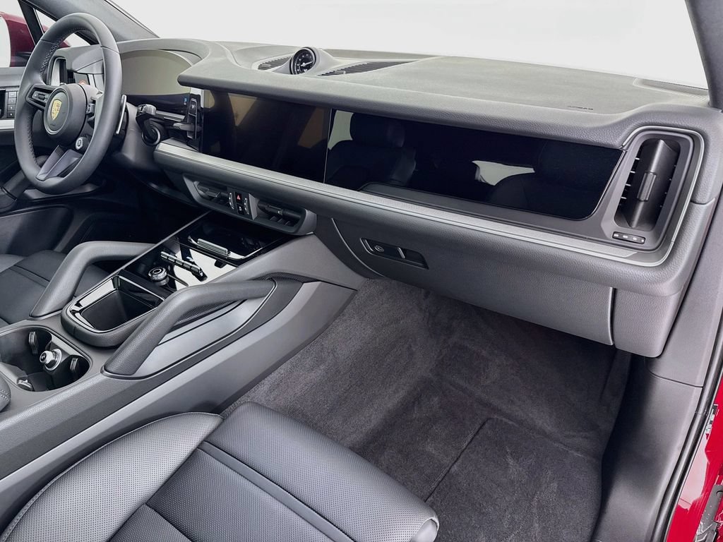 New 2026 Porsche Cayenne Coupe AWD/4WD image 31