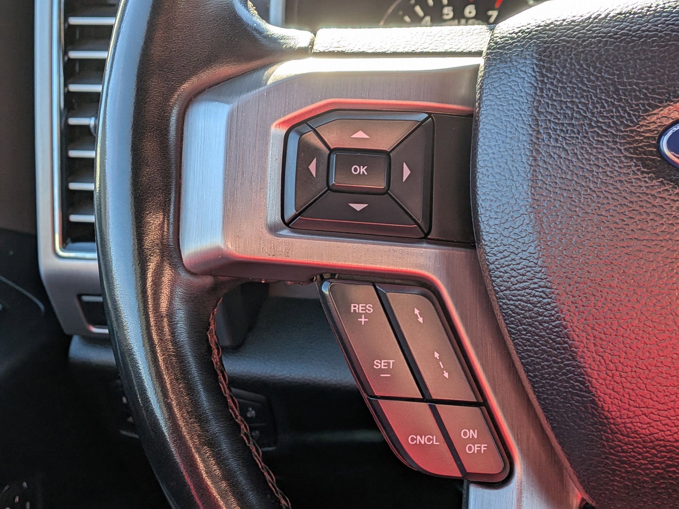 Used 2020 Ford F150 Platinum w/ Equipment Group 701A Luxury image 18