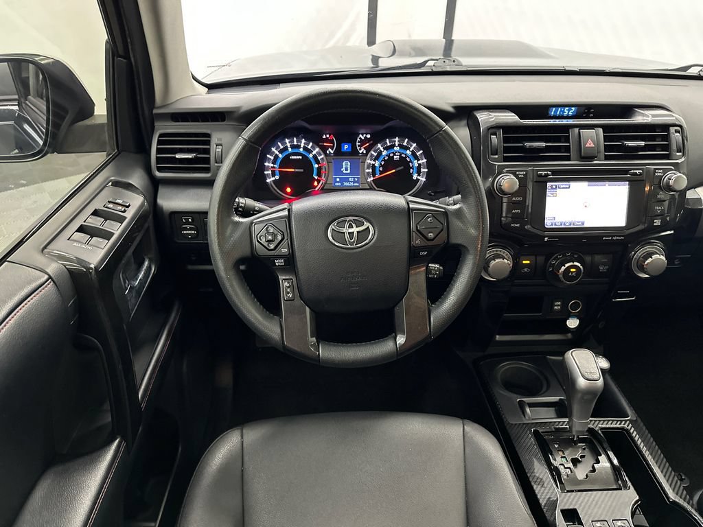 Used 2018 Toyota 4Runner TRD Off-Road Premium AWD/4WD image 24