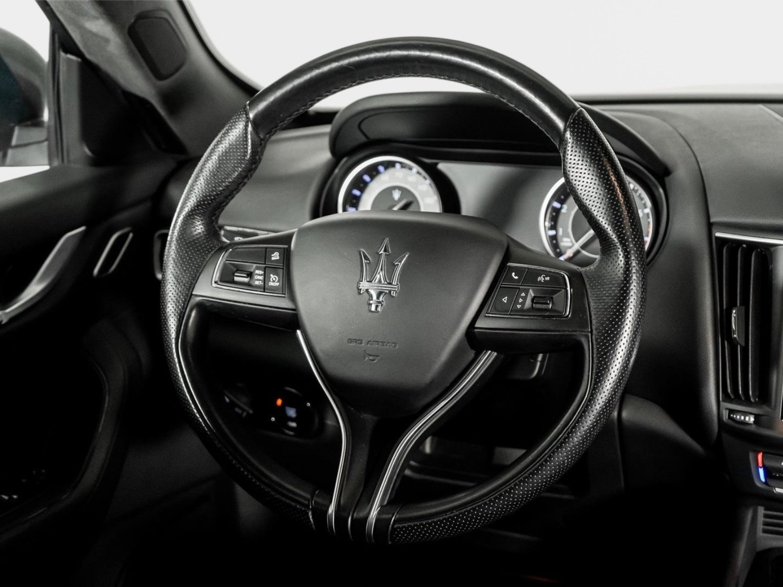 Used 2022 Maserati Levante GT image 51