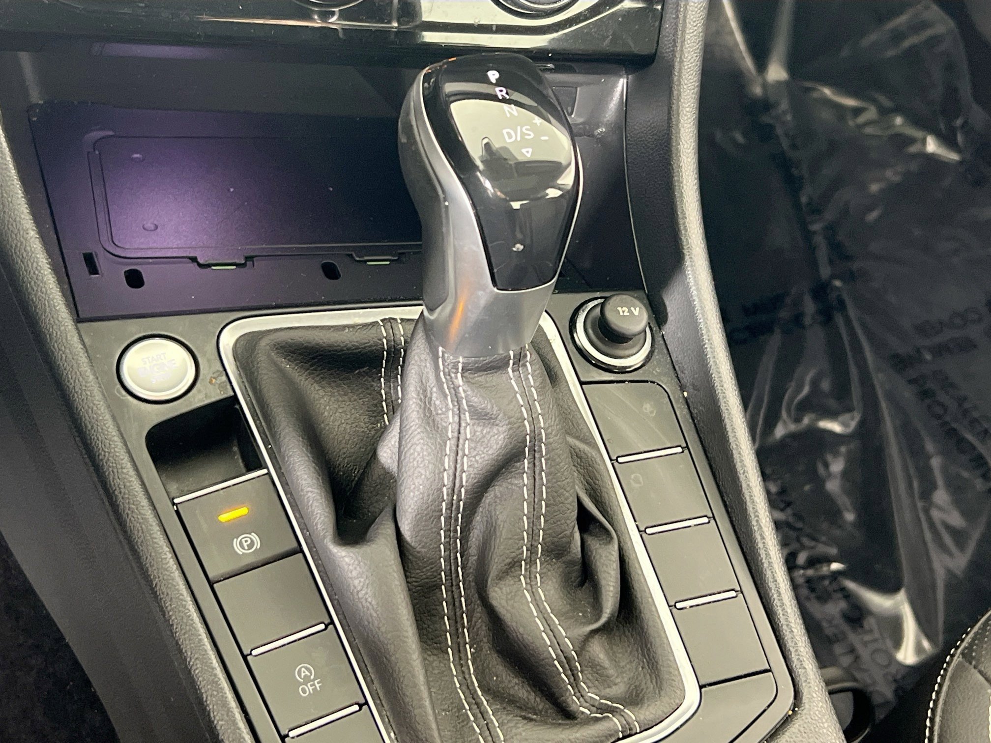 Used 2022 Volkswagen Jetta SEL image 17