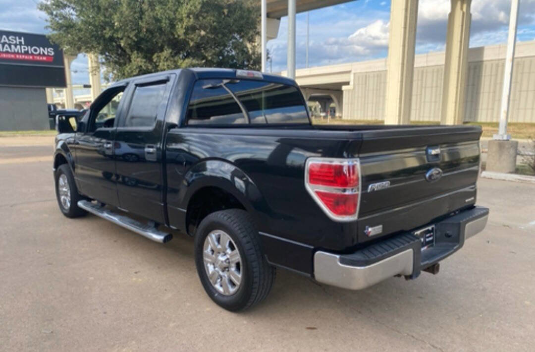 Used 2012 Ford F150 XLT w/ XLT Chrome Pkg image 2