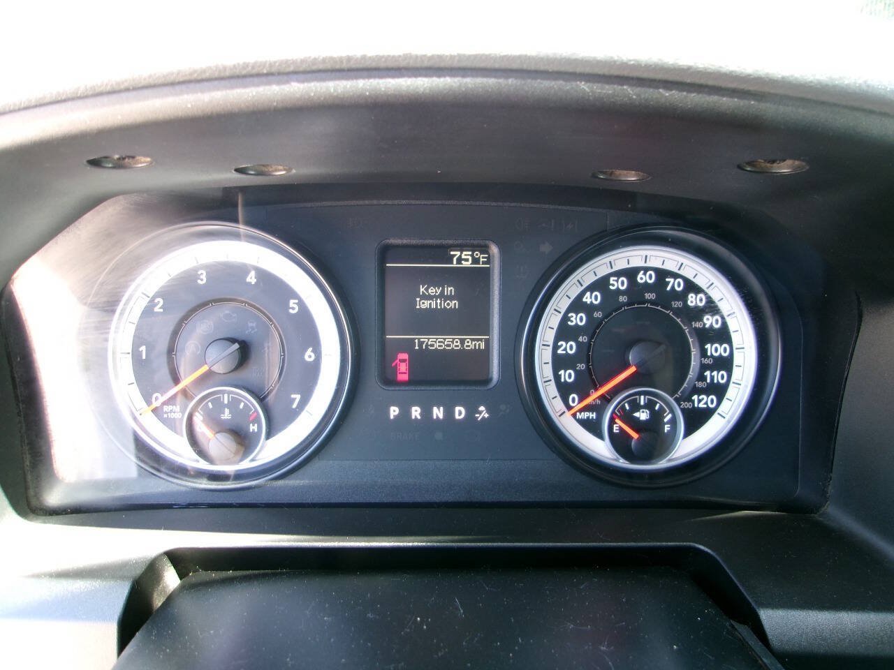 Used 2014 RAM 2500 Tradesman w/ Chrome Appearance Group AWD/4WD image 8