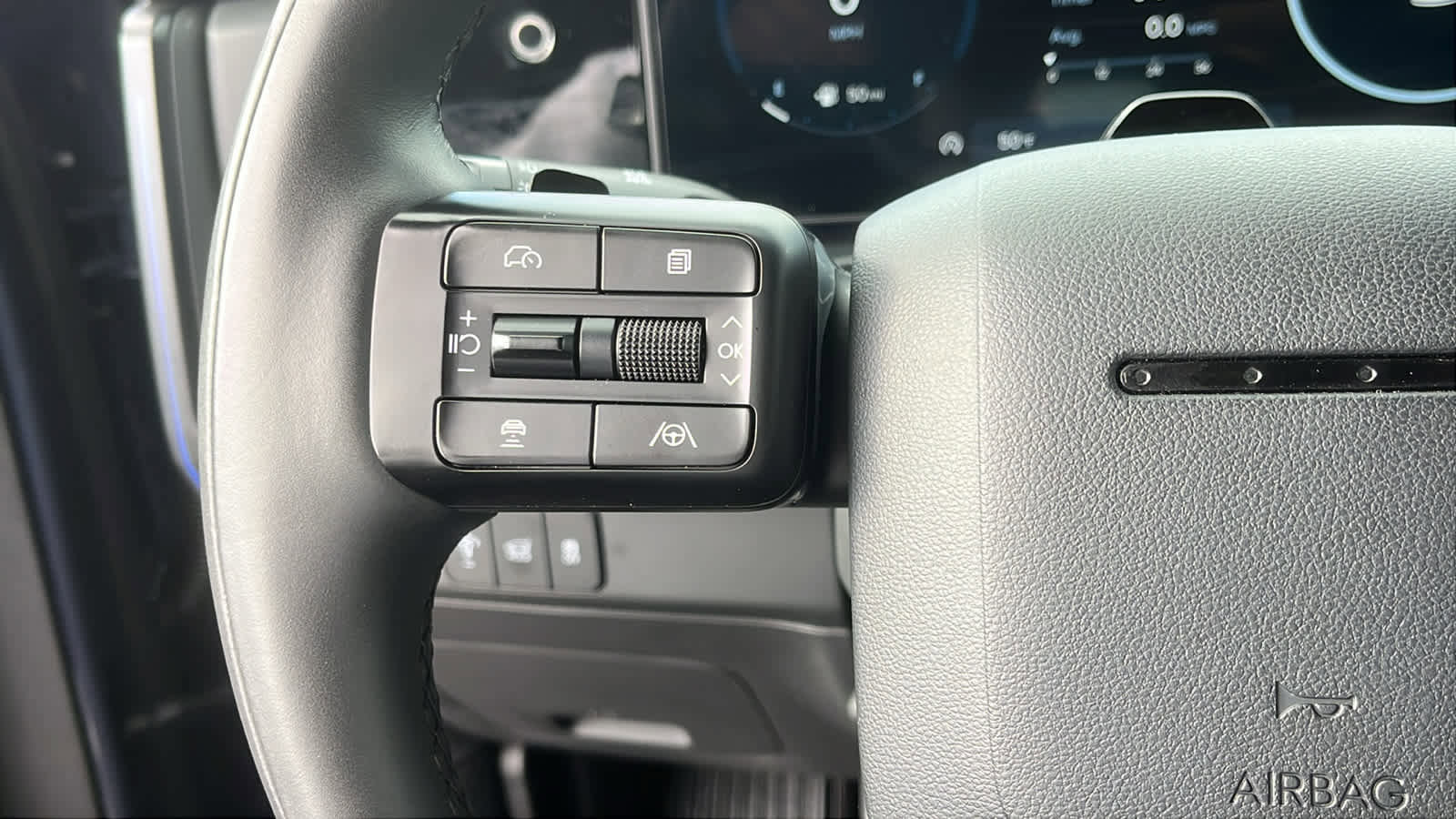 Used 2025 Hyundai Santa Fe Calligraphy image 12