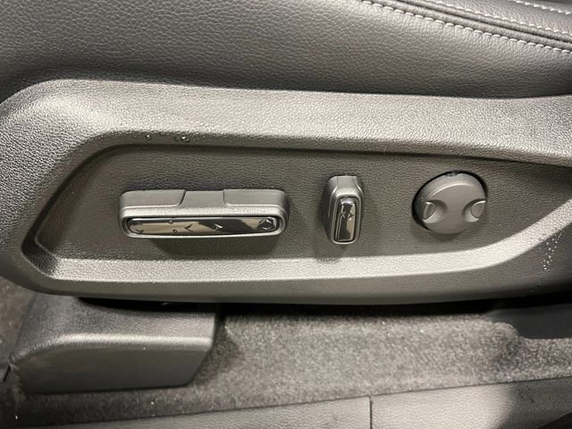 New 2025 Honda Pilot Touring image 16