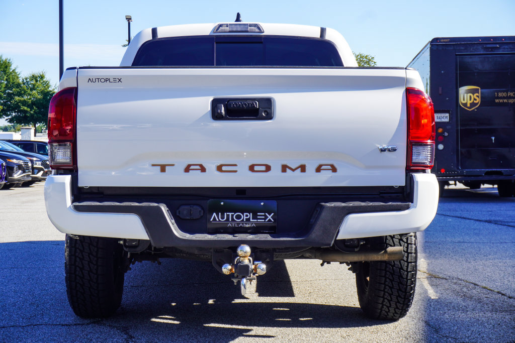 Used 2022 Toyota Tacoma SR5 w/ Technology Package RWD image 34