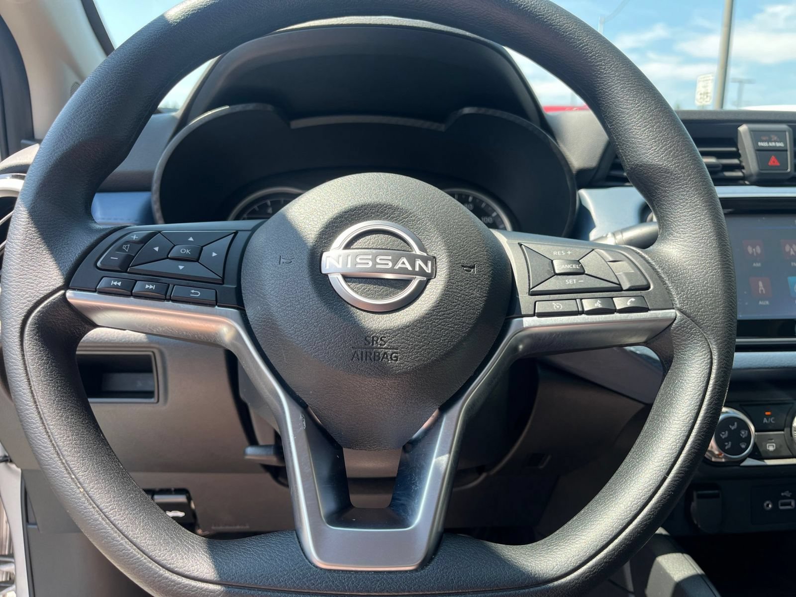 Used 2025 Nissan Versa SV FWD image 23
