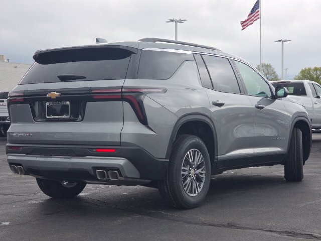 New 2026 Chevrolet Traverse LT w/ Driver Confidence Package AWD/4WD image 23