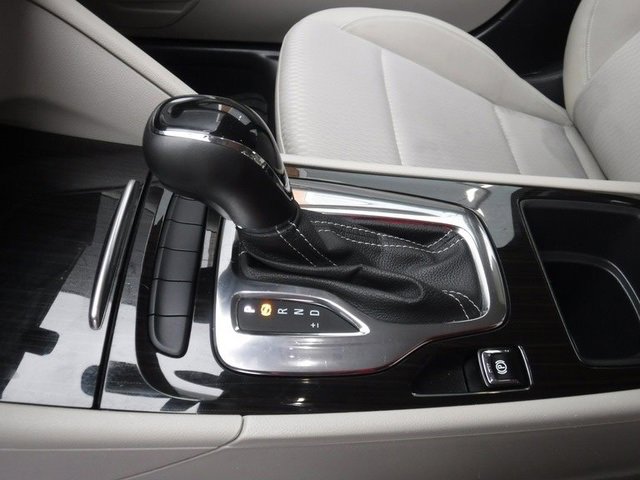 Used 2019 Buick Regal Preferred image 20