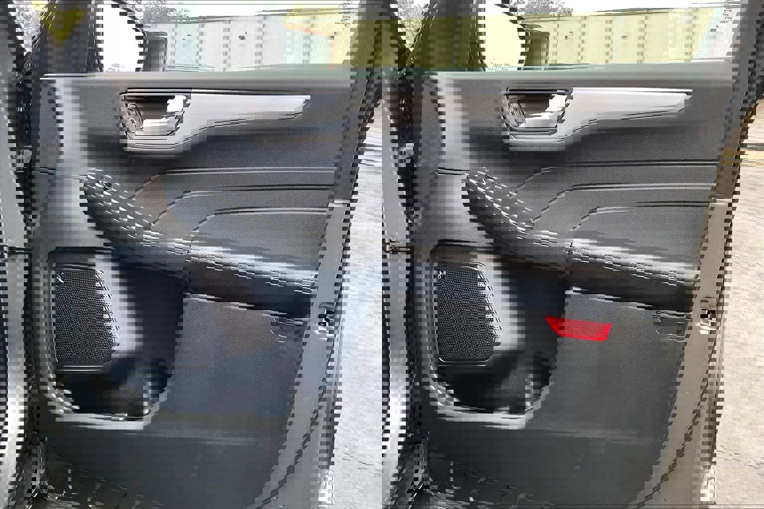 Used 2023 Ford Escape SE w/ PHEV Premium Package image 27