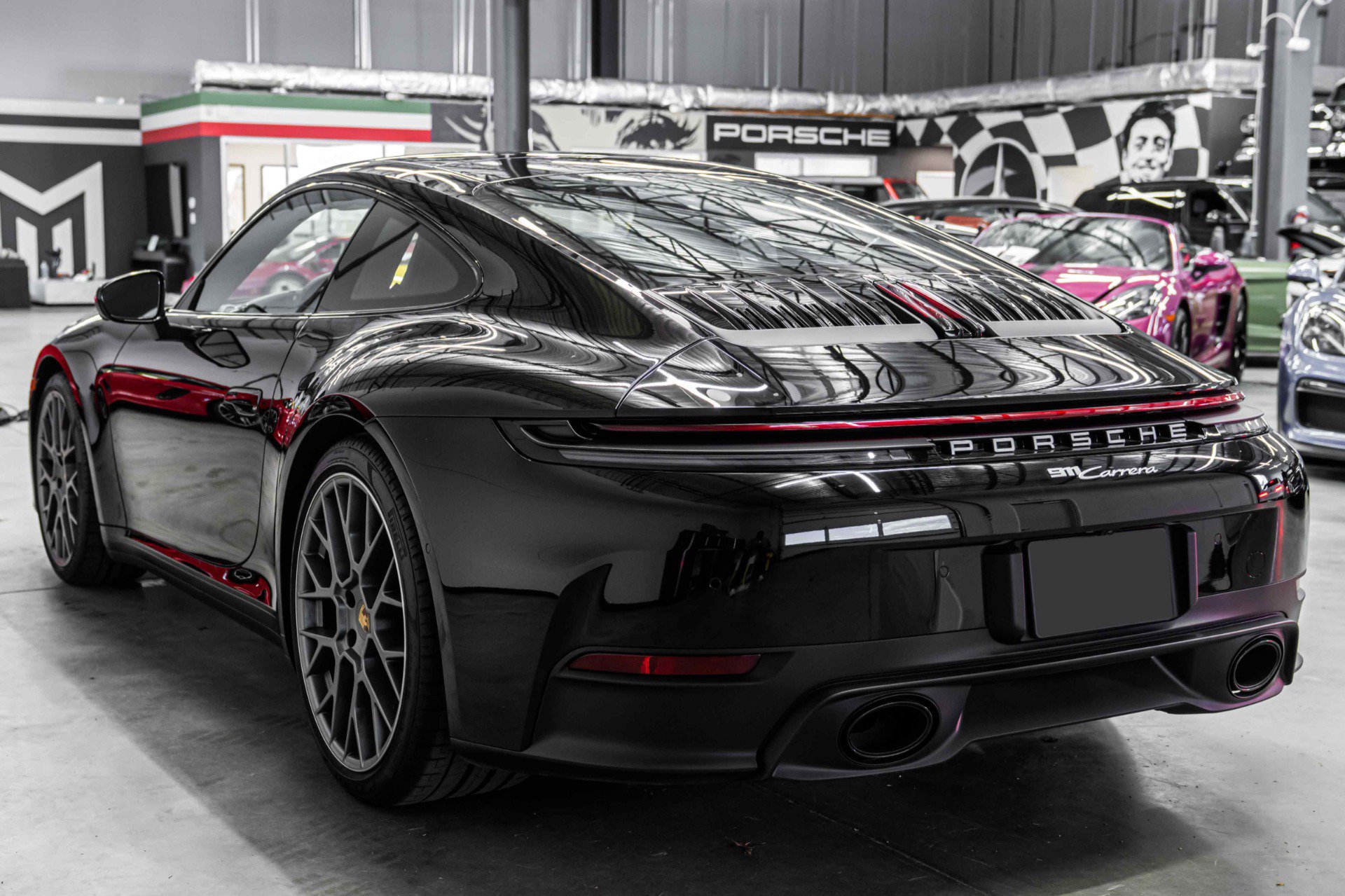 Used 2025 Porsche 911 Carrera RWD image 6