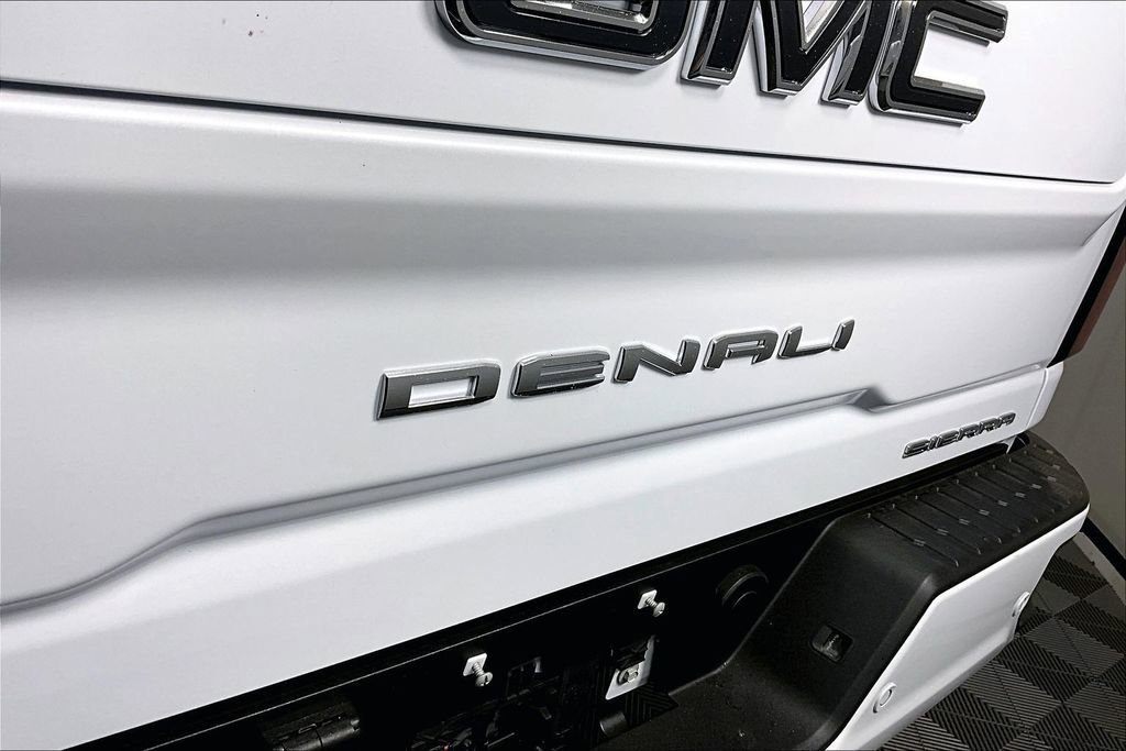 New 2026 GMC Sierra 2500 Denali Ultimate w/ Max Trailering Package AWD/4WD image 9