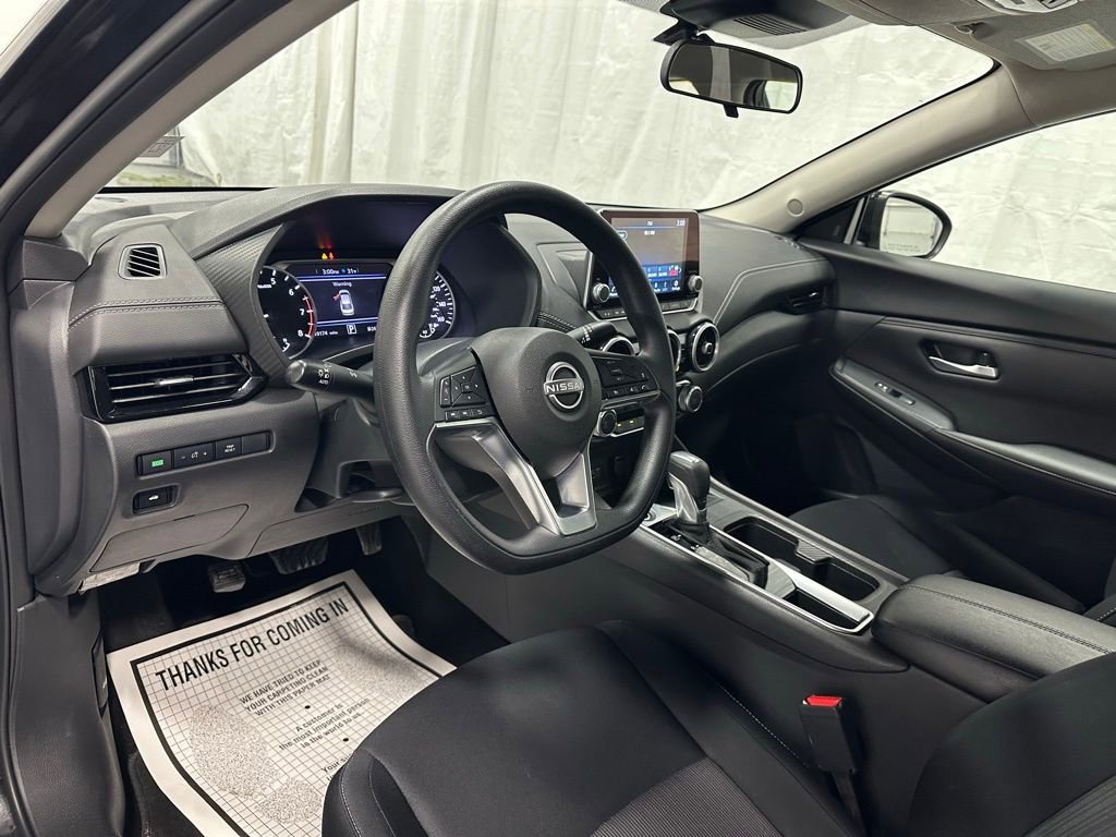 Used 2025 Nissan Sentra SV image 15