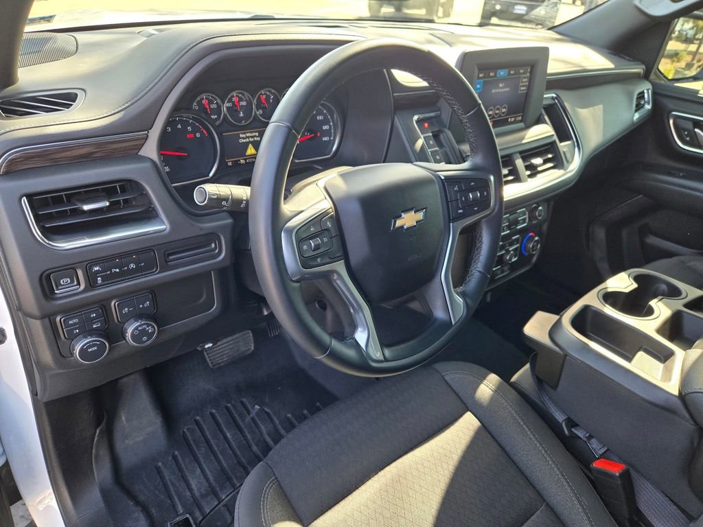 Used 2023 Chevrolet Suburban LS AWD/4WD image 16