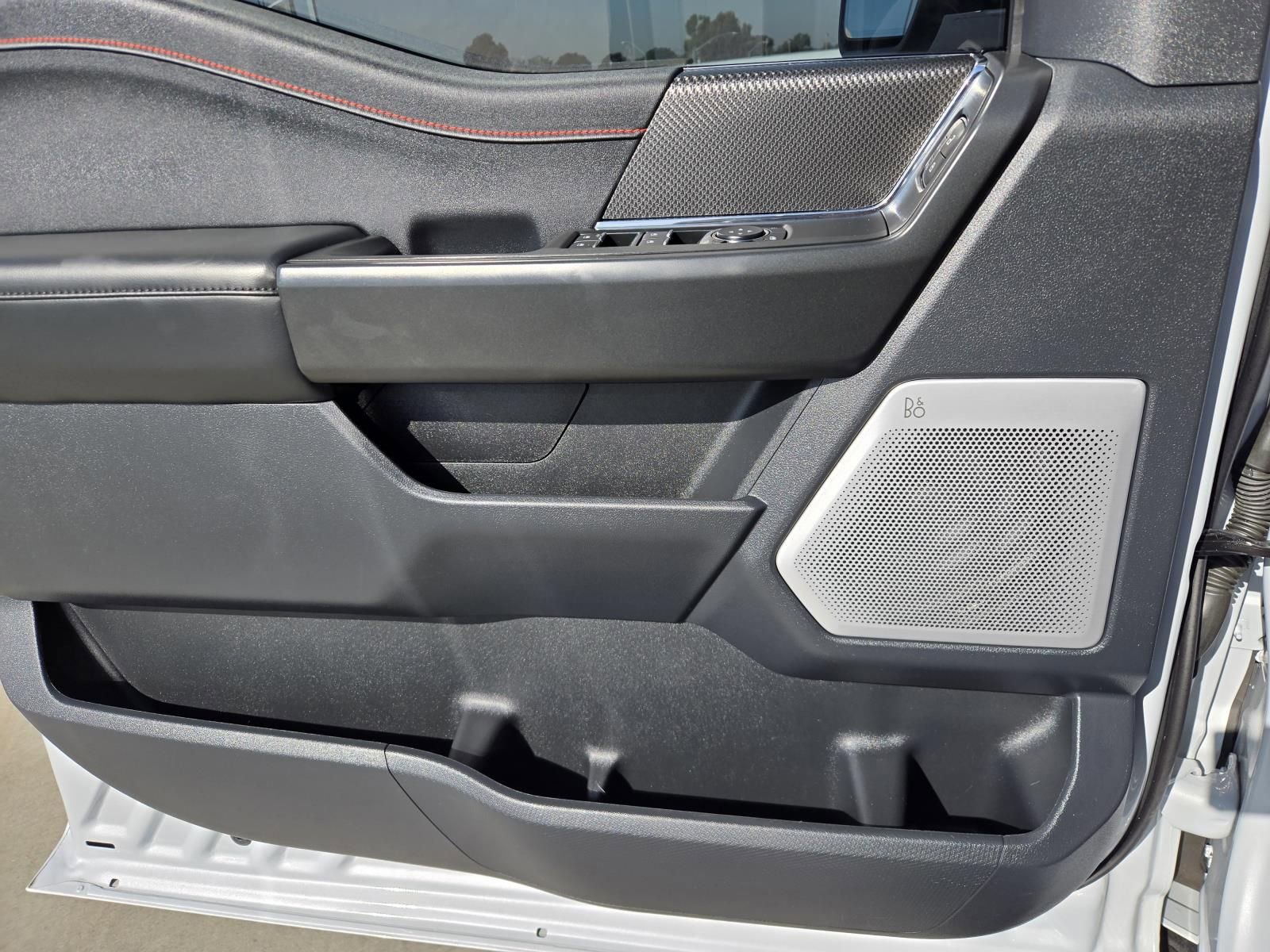 Used 2025 Ford F150 Raptor image 22