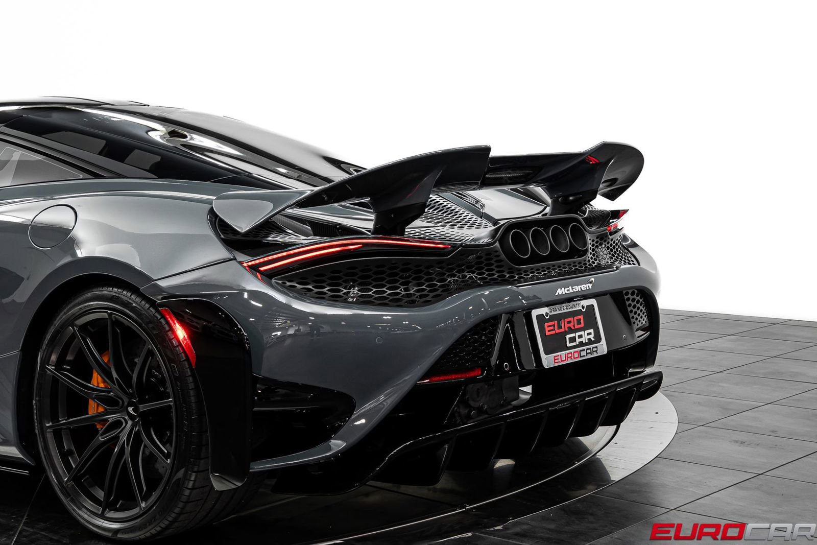 Used 2021 McLaren 765LT image 20