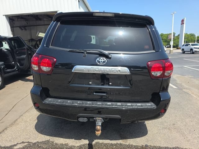 Used 2019 Toyota Sequoia Limited w/ Safety & Convenience Package AWD/4WD image 5