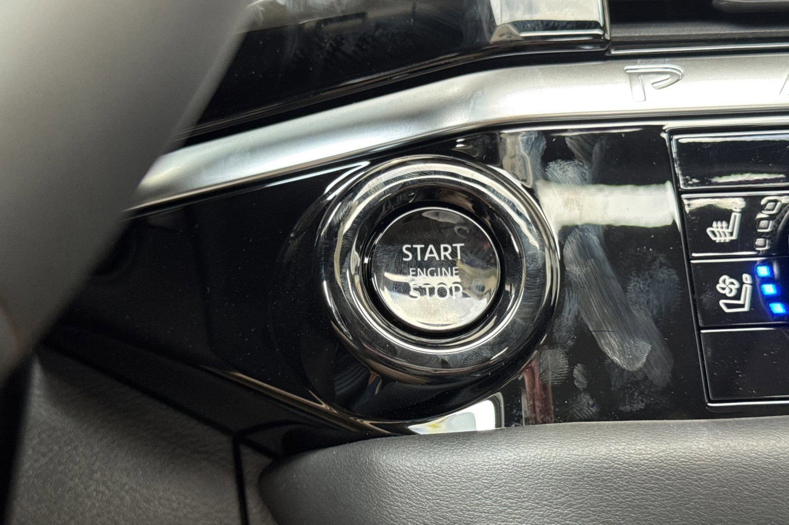 New 2026 Nissan Pathfinder Platinum AWD/4WD image 27