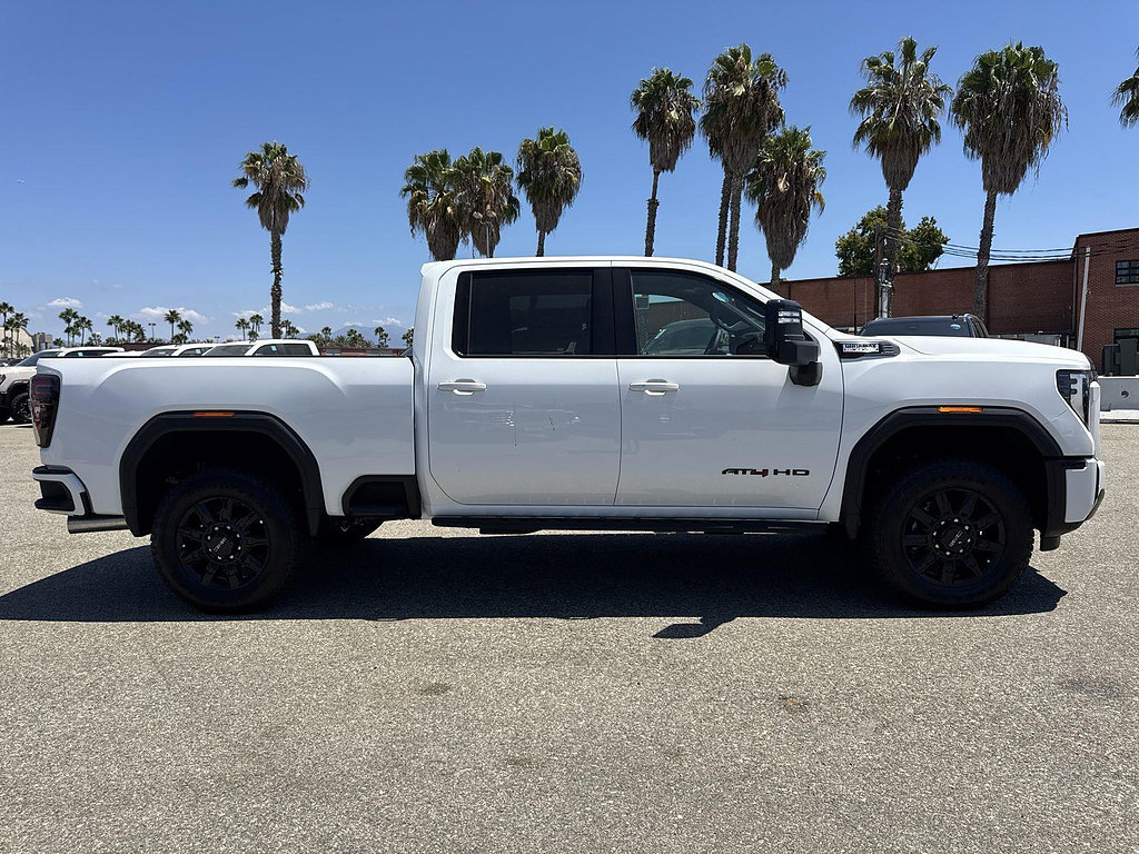 New 2026 GMC Sierra 2500 AT4 w/ AT4 Premium Plus Package AWD/4WD image 3