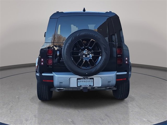 Used 2025 Land Rover Defender 90 S image 7