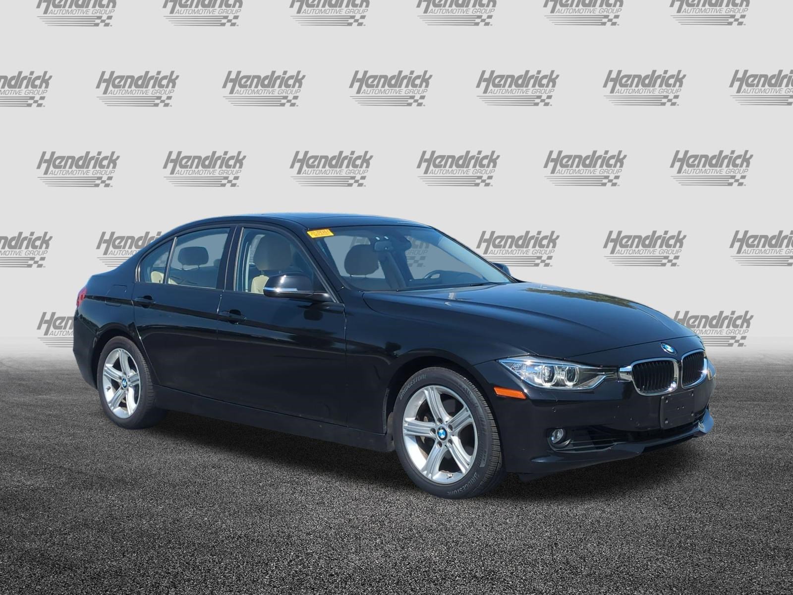 Used 2015 BMW 328i xDrive Sedan AWD/4WD image 2