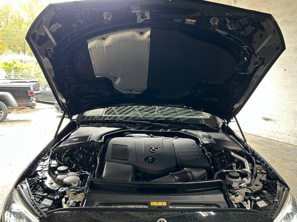 Used 2025 Mercedes-Benz C 300 4MATIC Sedan image 31