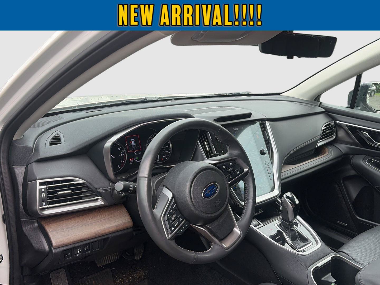 Used 2023 Subaru Outback Touring XT w/ Tech Package 2 AWD/4WD image 9