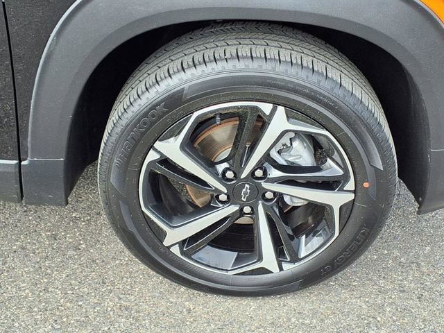 Used 2022 Chevrolet TrailBlazer RS w/ Technology Package AWD/4WD image 11