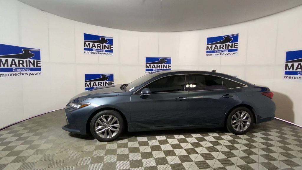 Used 2022 Toyota Avalon XLE FWD image 7