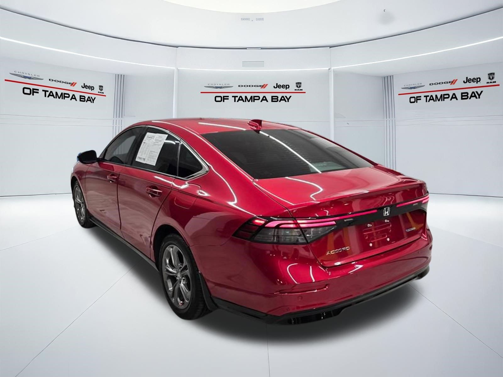 Used 2023 Honda Accord EX-L image 4