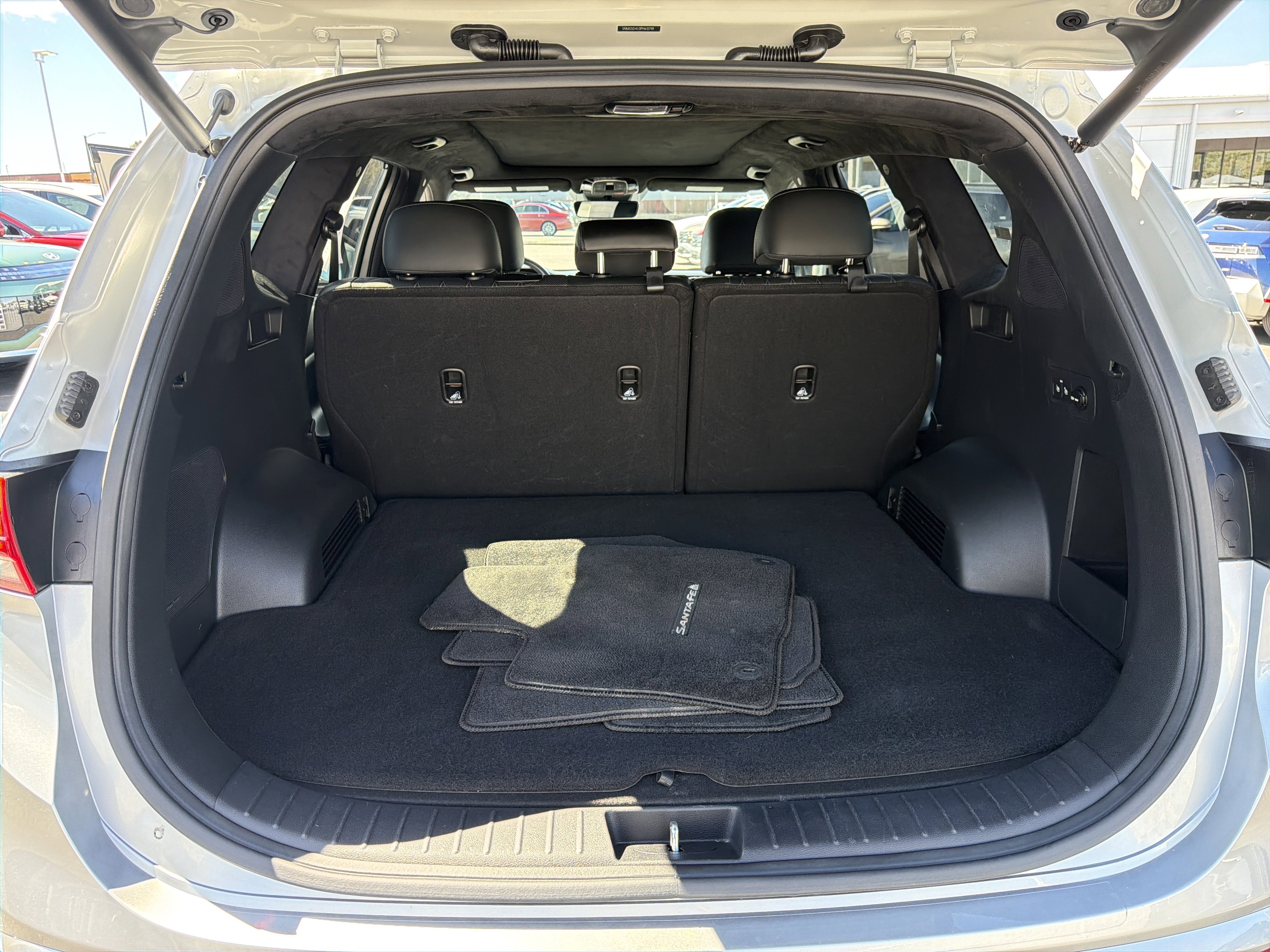 Used 2023 Hyundai Santa Fe Calligraphy w/ Cargo Package image 19