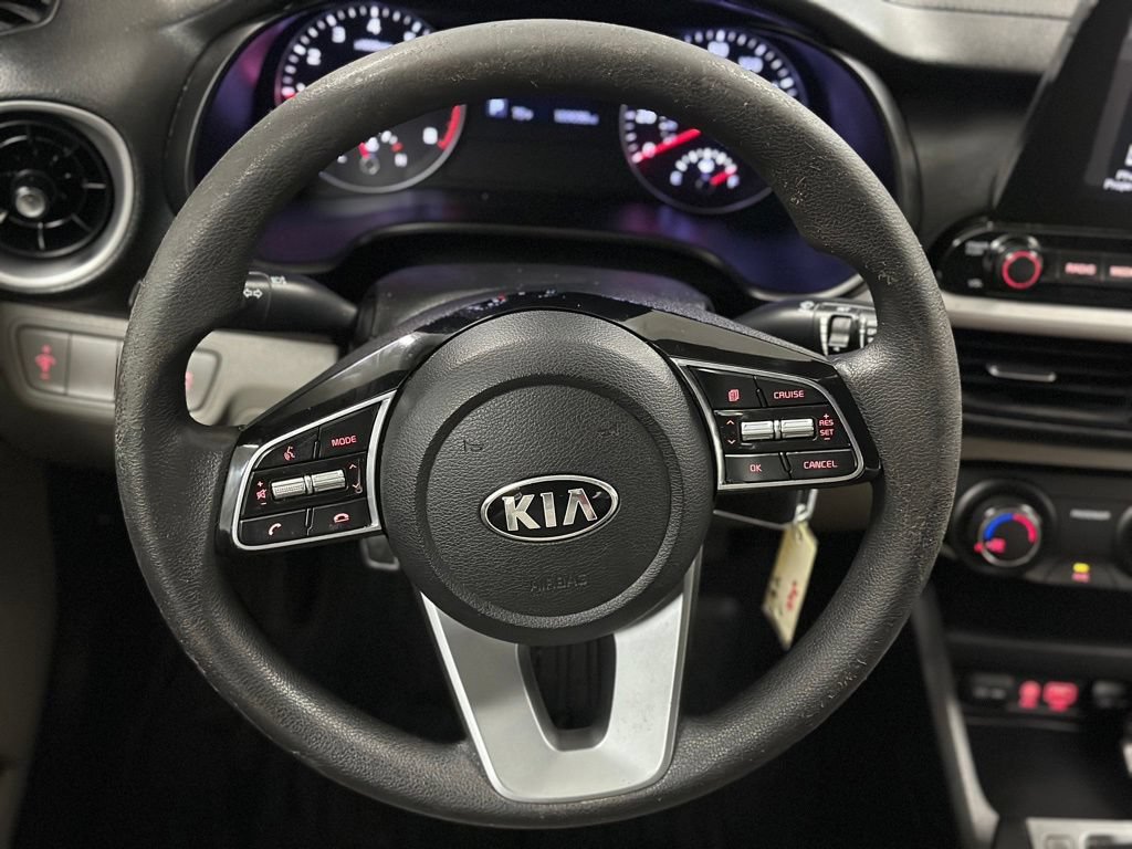 Used 2020 Kia Forte LXS FWD image 3